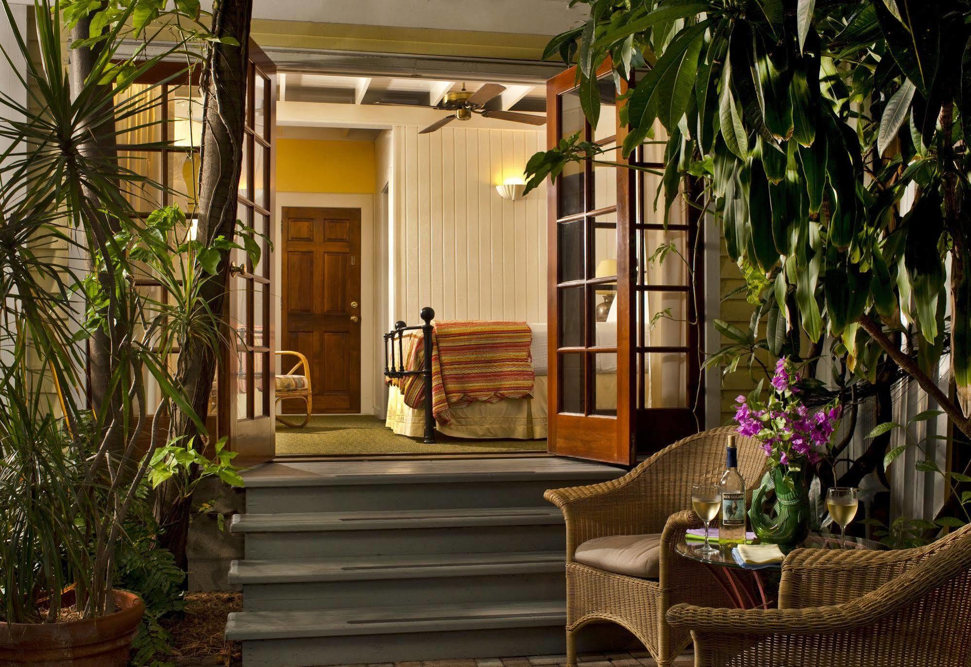 Tropical Inn Ки-Уэст Экстерьер фото
